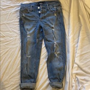 hollister vintage boyfriend jeans!